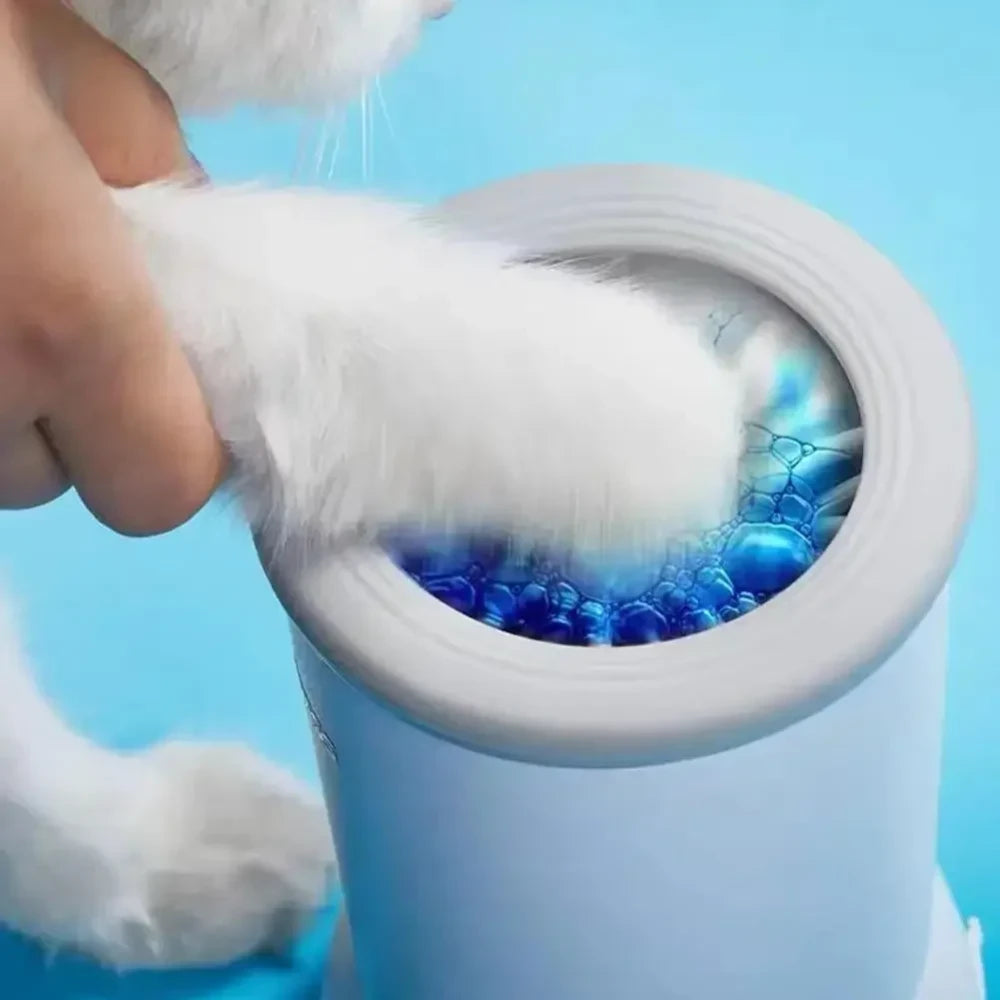 La manera más rápida de limpiar las patitas de tu perro
